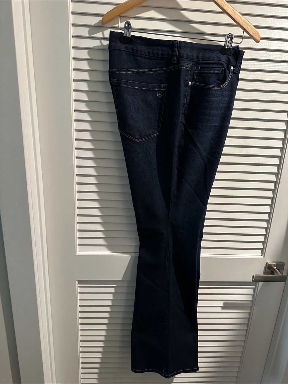 Jessica Simpson Uptown Slim Flare Denim Jeans with Five Pockets. Size 18W